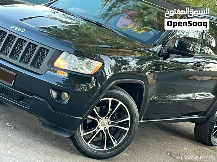 Jeep Grand Cherokee 2011 photo 3