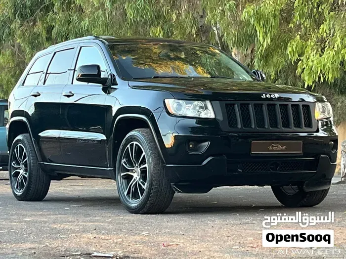 Jeep Grand Cherokee 2011 photo 2