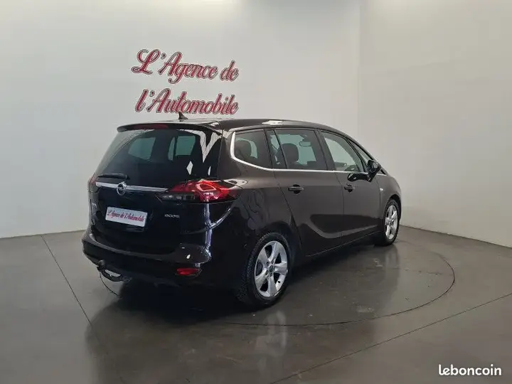 Opel Zafira Tourer 2014 photo 4