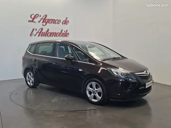 Opel Zafira Tourer 2014 photo 3