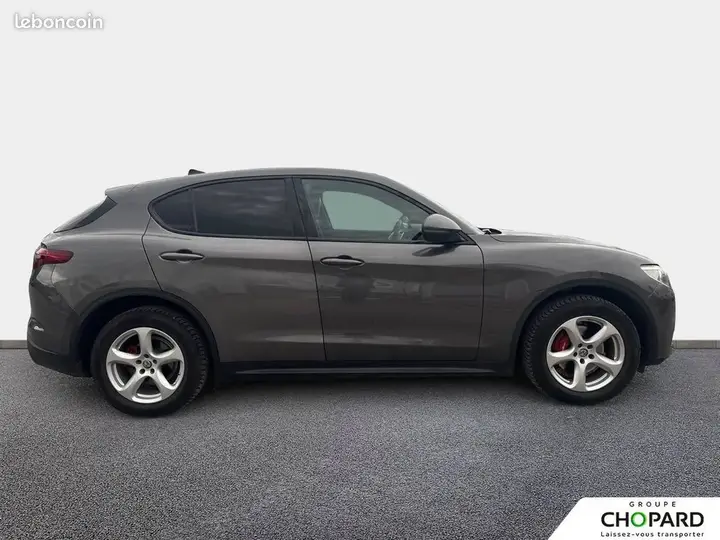 Alfa Romeo Stelvio 2017 photo 4