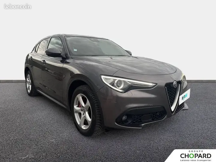 Alfa Romeo Stelvio 2017 photo 3