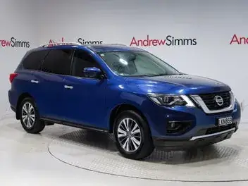 Nissan Pathfinder 2018 photo 2