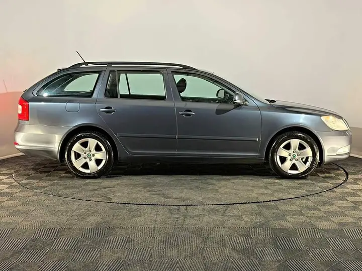 Skoda Octavia 2012 photo 5