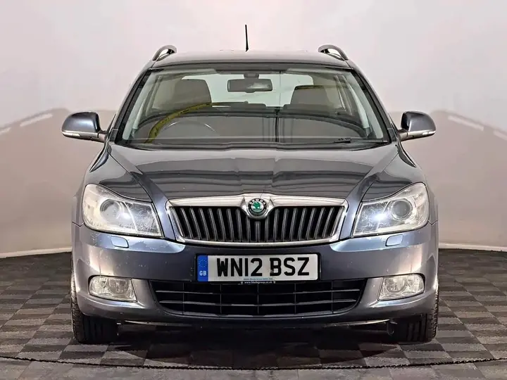 Skoda Octavia 2012 photo 3