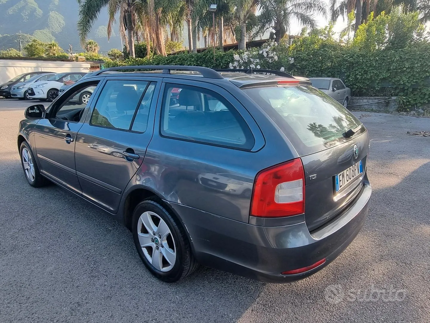 Skoda Octavia 2012 photo 4
