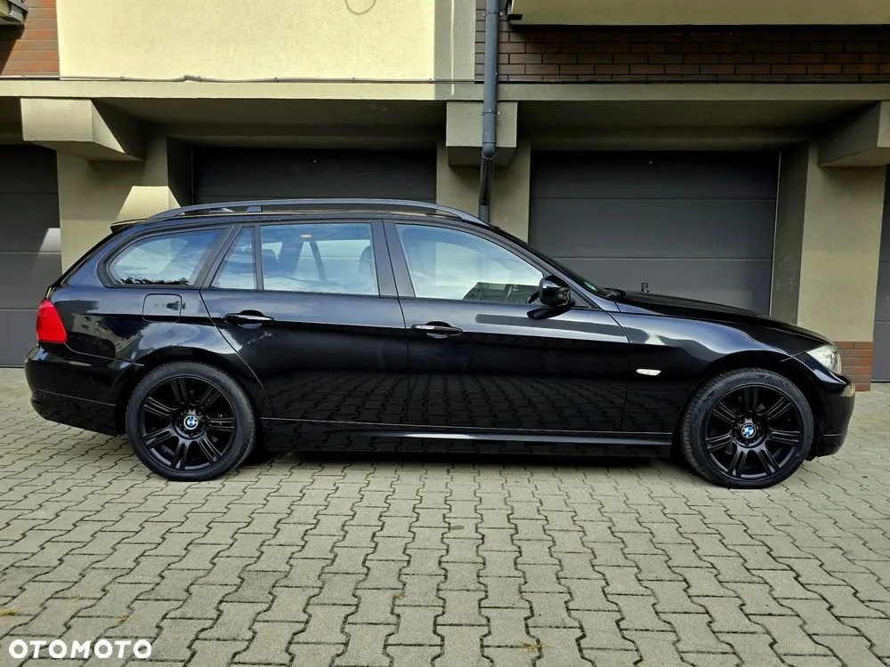 BMW 320D 2009 photo 5