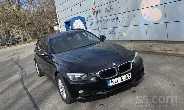 BMW 318 2012 photo 5