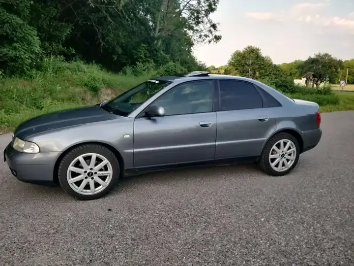 Audi A4 1999 photo 3