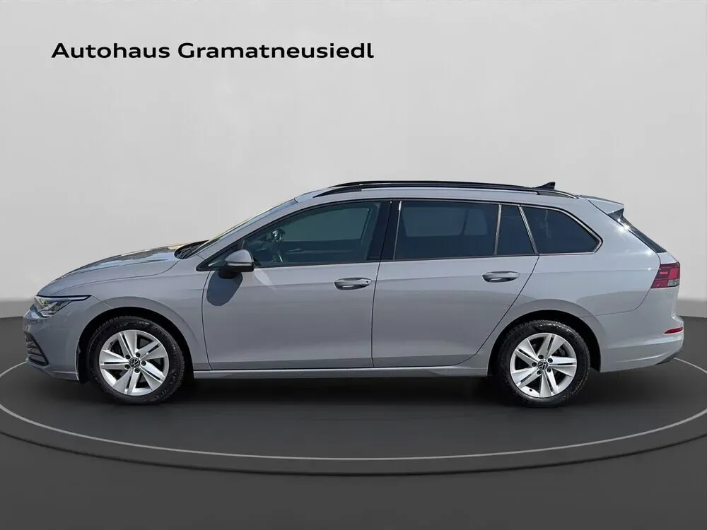 Volkswagen Golf 2023 photo 2