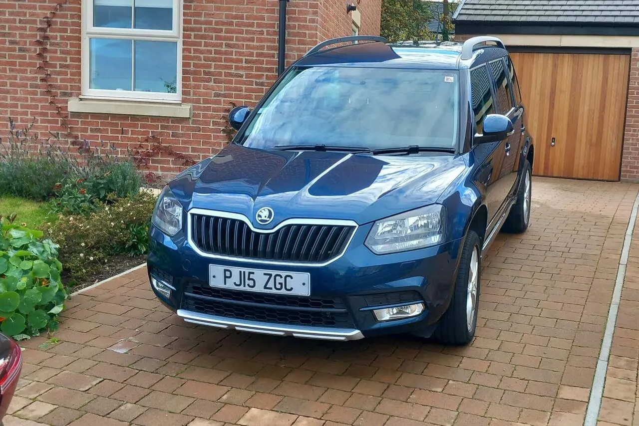 Skoda Yeti 2015 photo 2