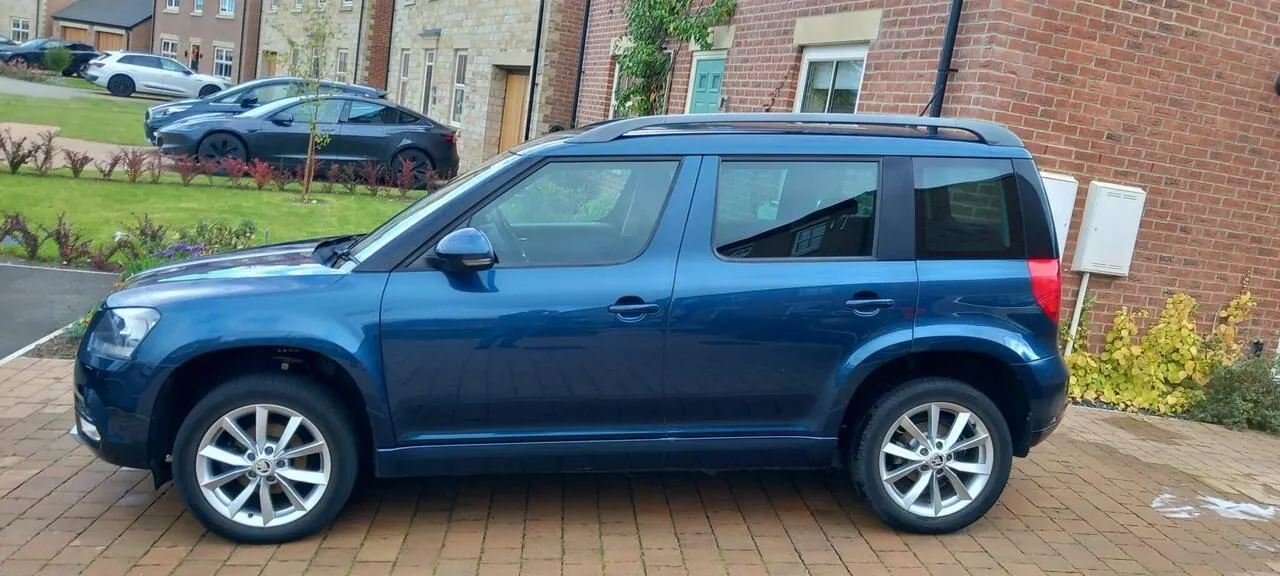 Skoda Yeti 2015 photo 3