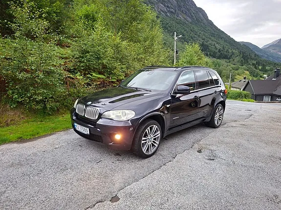 BMW X5 2011 photo 2