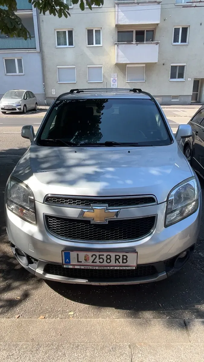 Chevrolet Orlando 2012 photo 2