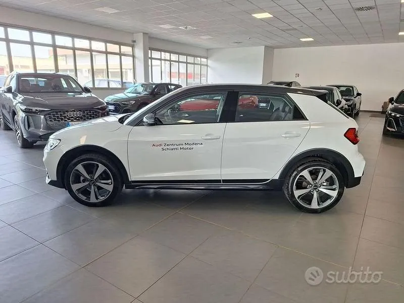 Audi A1 2025 photo 3