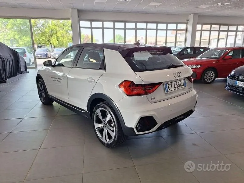 Audi A1 2025 photo 4