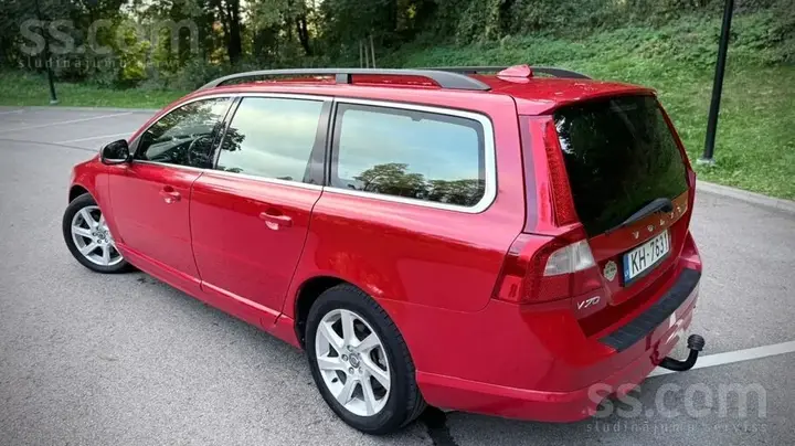 Volvo V70 2011 photo 3