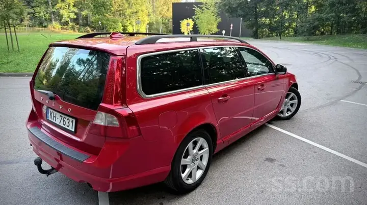 Volvo V70 2011 photo 4