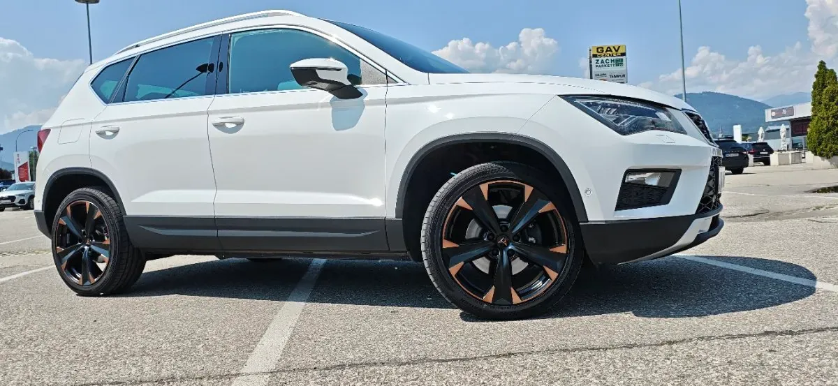 Seat Ateca 2016 photo 2