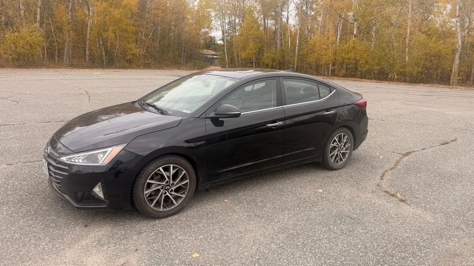 Hyundai Elantra 2019 photo 2
