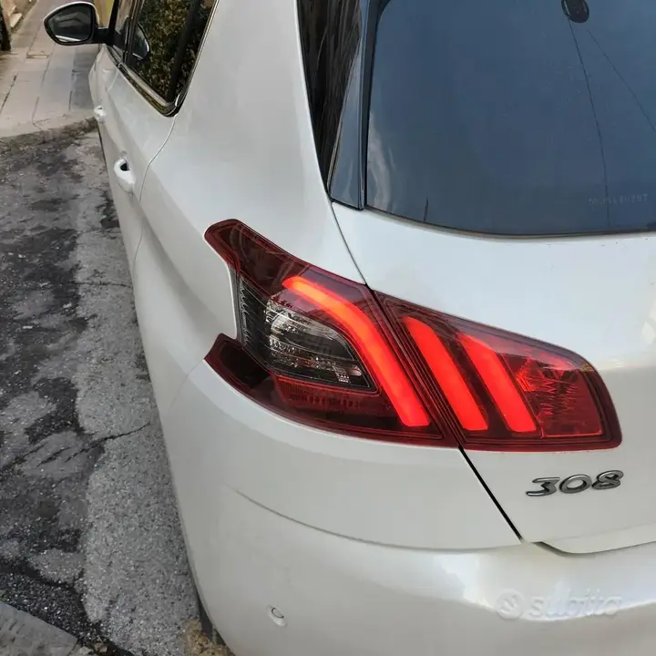 Peugeot 308 2019 photo 4