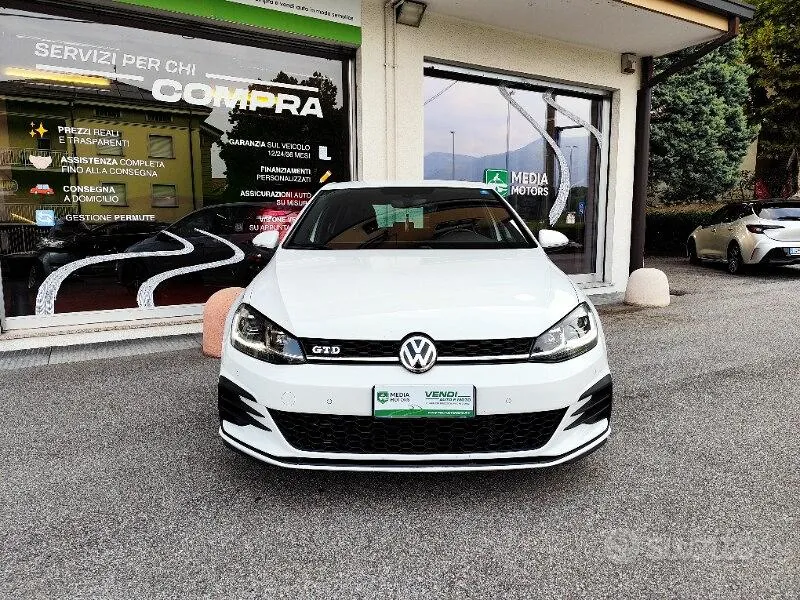 Volkswagen Golf 2018 photo 2