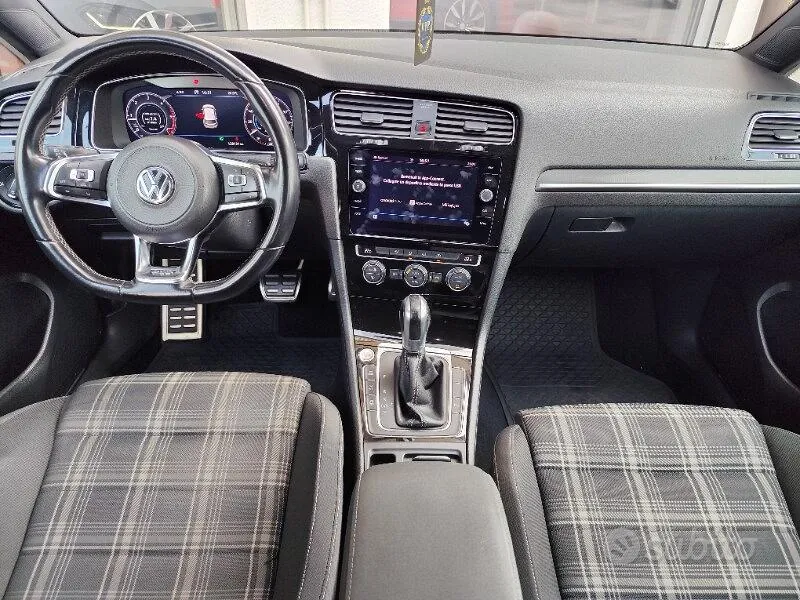 Volkswagen Golf 2018 photo 5