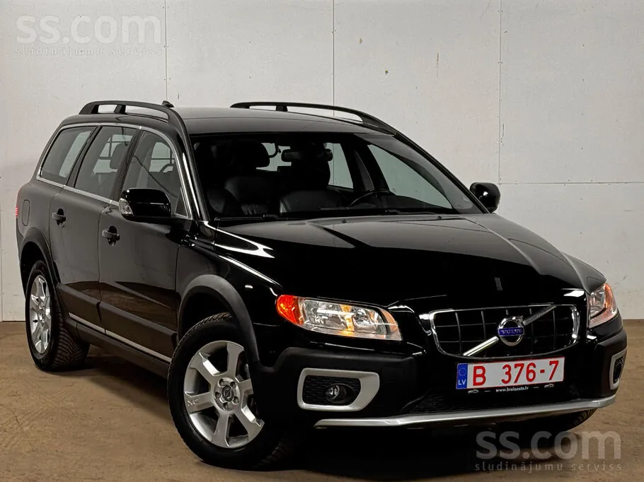 Volvo Xc70 2010 photo 2