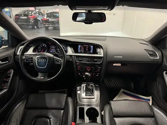 Audi A5 2011 photo 5