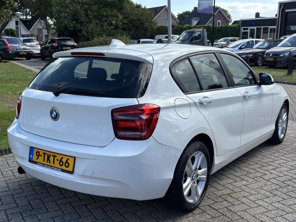 BMW 116I 2012 photo 4