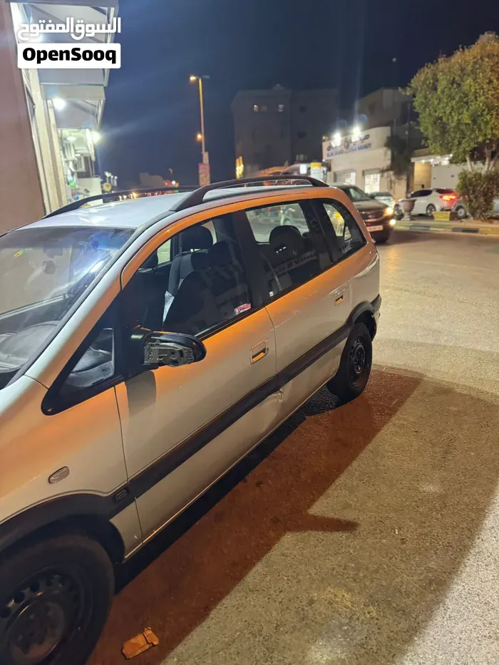 Opel Zafira 2012 photo 5