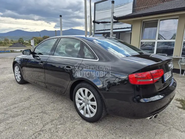 Audi A4 2012 photo 4