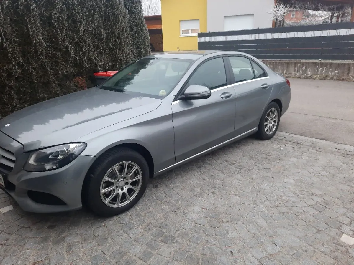 Mercedes-Benz C-Class 2016 photo 2