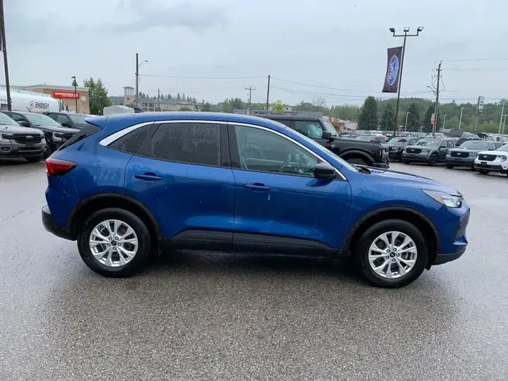 Ford Escape 2023 photo 4