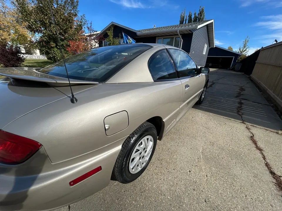 Pontiac Sunfire 2004 photo 3