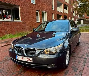 BMW 525I