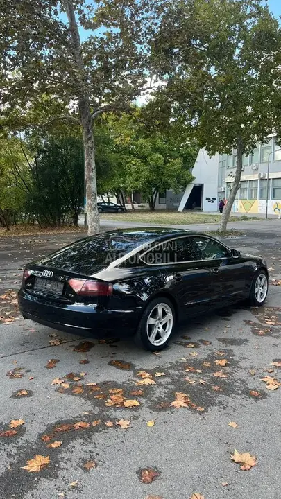 Audi A5 2011 photo 5