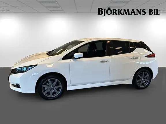Nissan Leaf 2023 photo 4