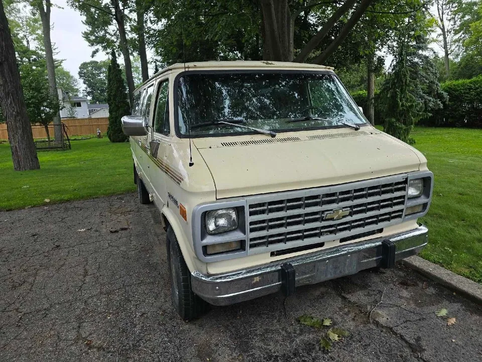 Chevrolet Sportvan 1992 photo 4