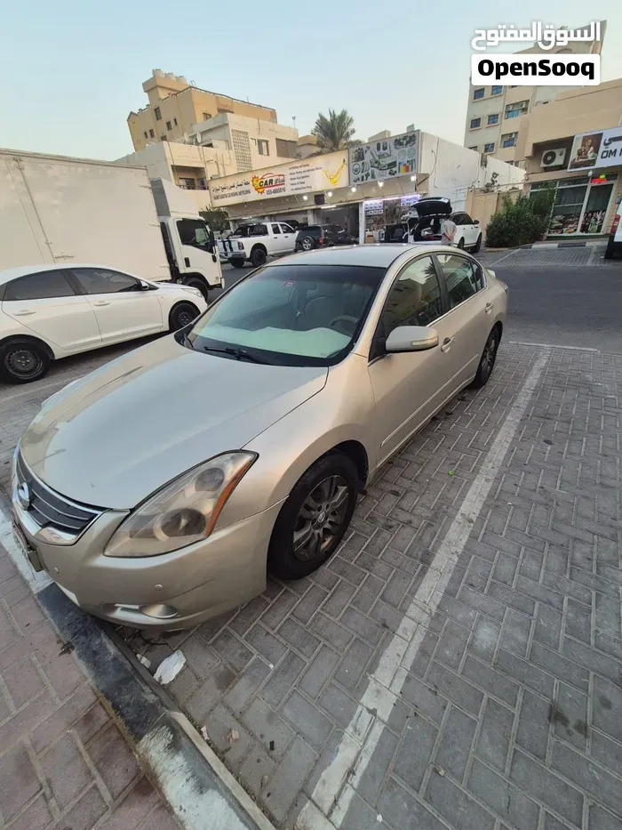 Nissan Altima 2010 photo 3