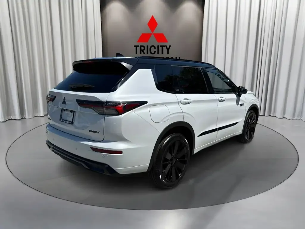 Mitsubishi Outlander 2026 photo 5