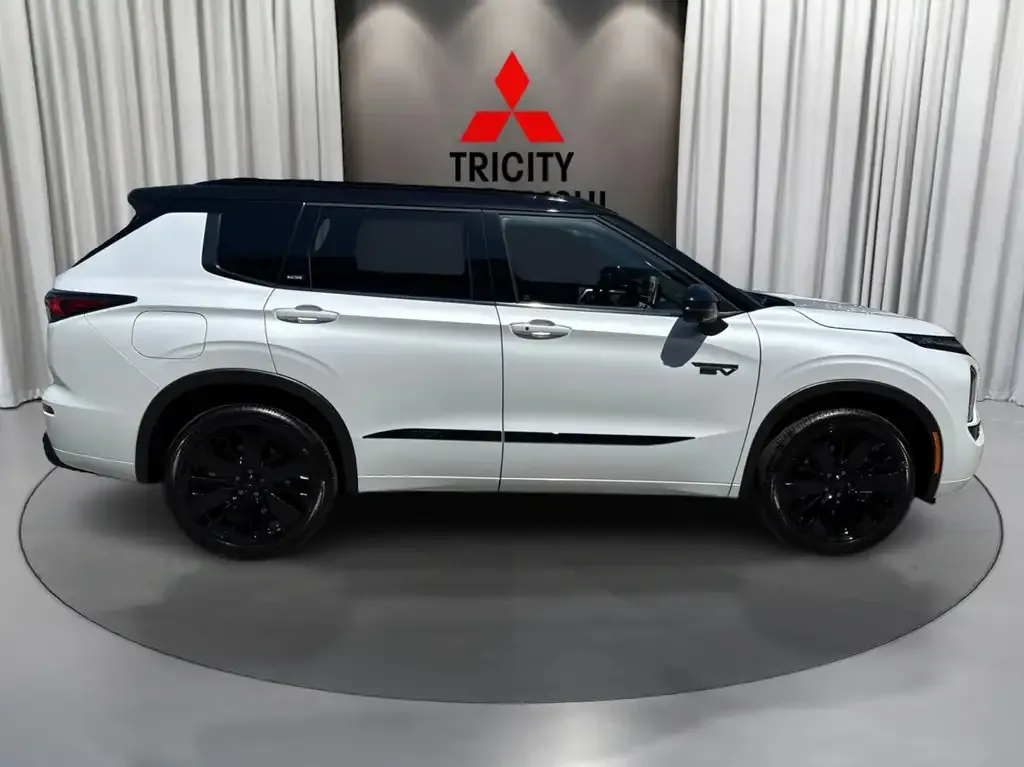 Mitsubishi Outlander 2026 photo 4
