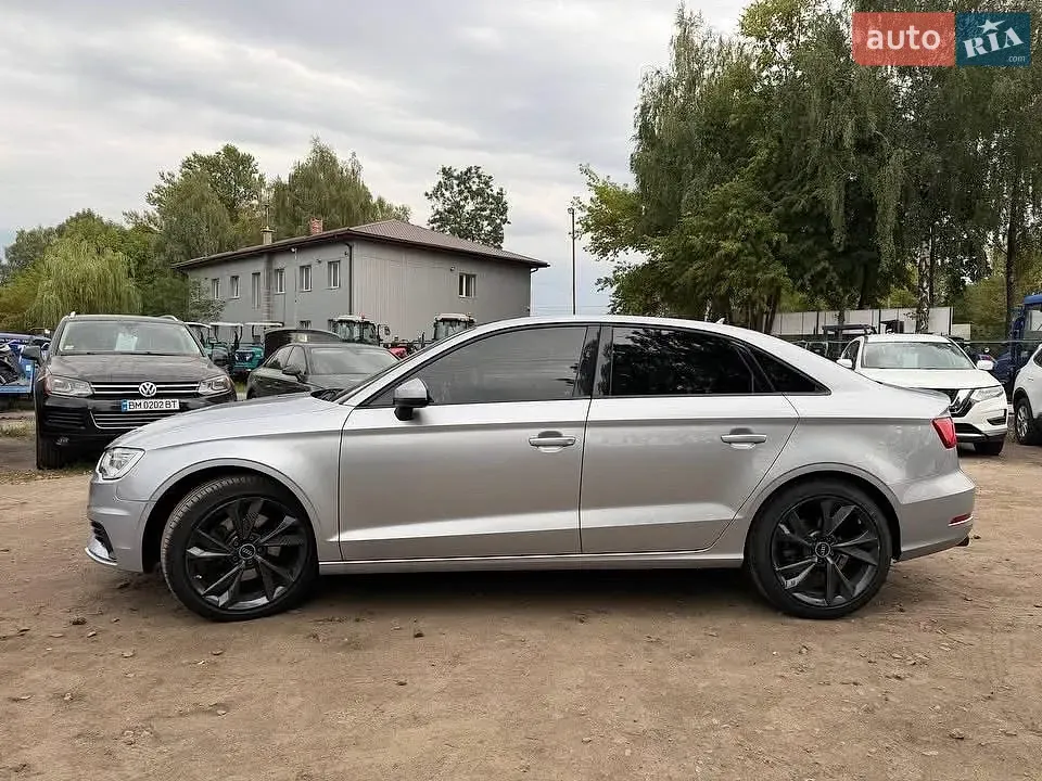 Audi A3 2015 photo 3