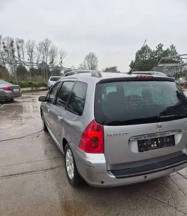 Peugeot 307 2003 photo 2