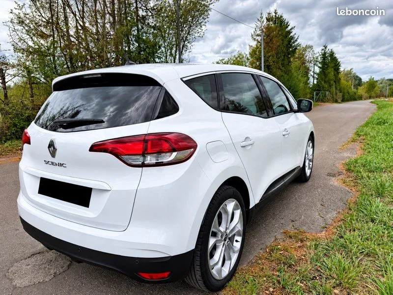 Renault Scenic 2020 photo 2