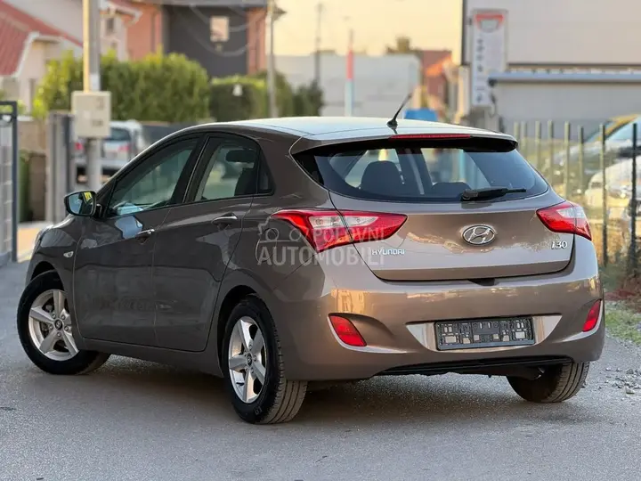 Hyundai I30 2013 photo 2