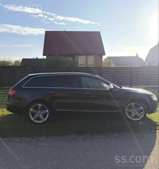 Audi A6 2010 photo 5