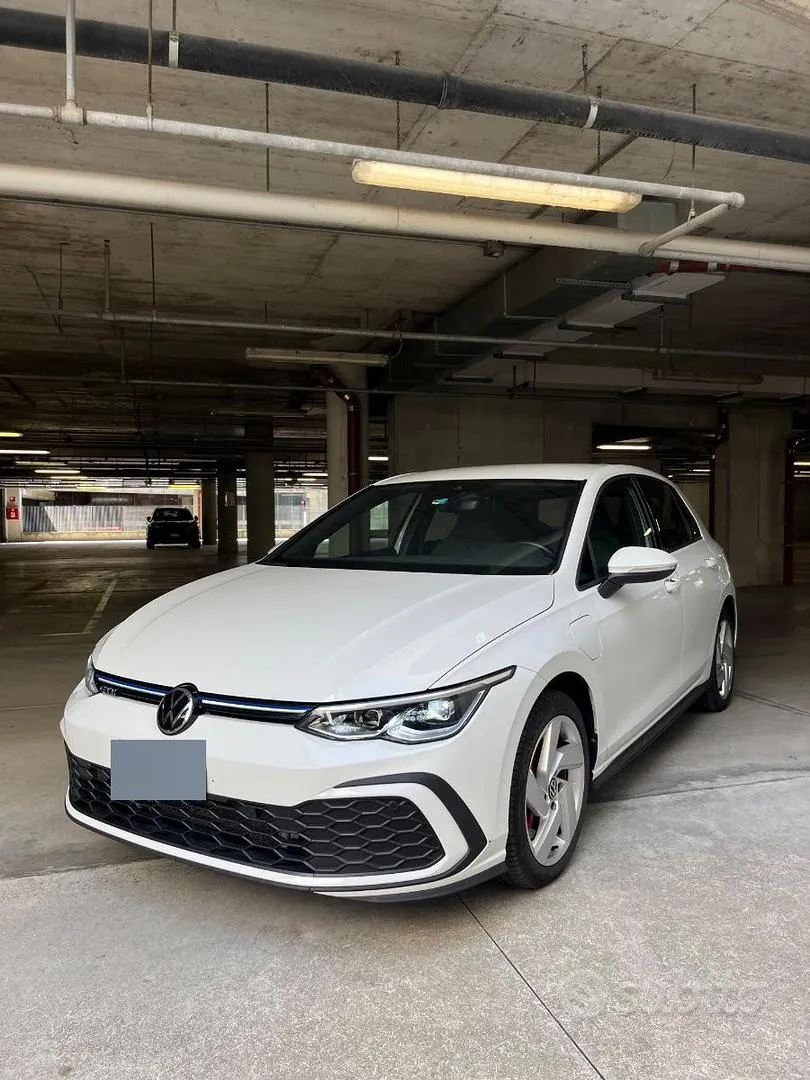 Volkswagen Golf 2023 photo 3