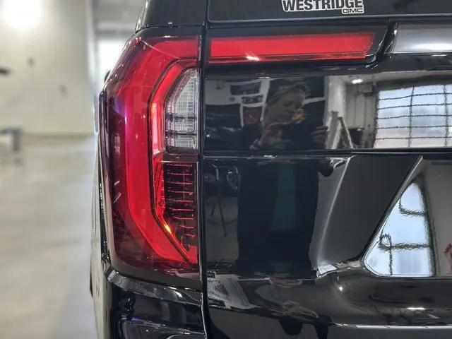 GMC Yukon Xl 2026 photo 4