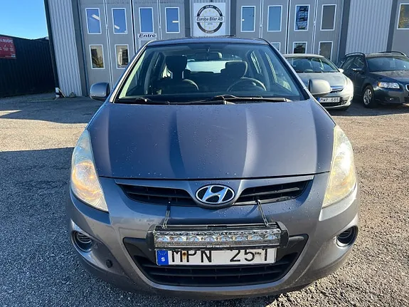 Hyundai I20 2011 photo 2